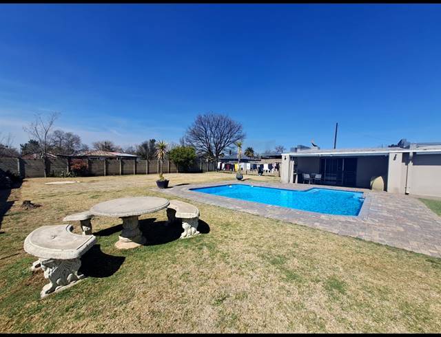 3 BEDROOM HOUSE FOR SALE IN DUNCANVILLE
